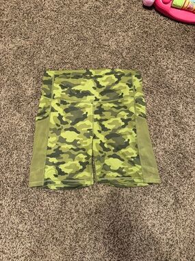 Fabletics Olive Green Camo PowerHold Shorts